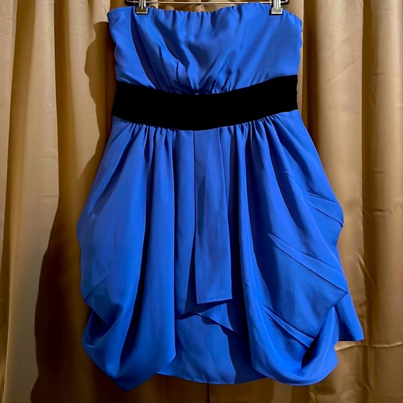 Outback Red short no sleeve dress - Picture 1 of 2